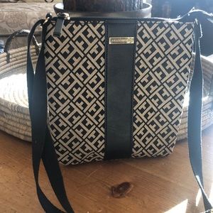 Tommy Hilfiger Crossbody